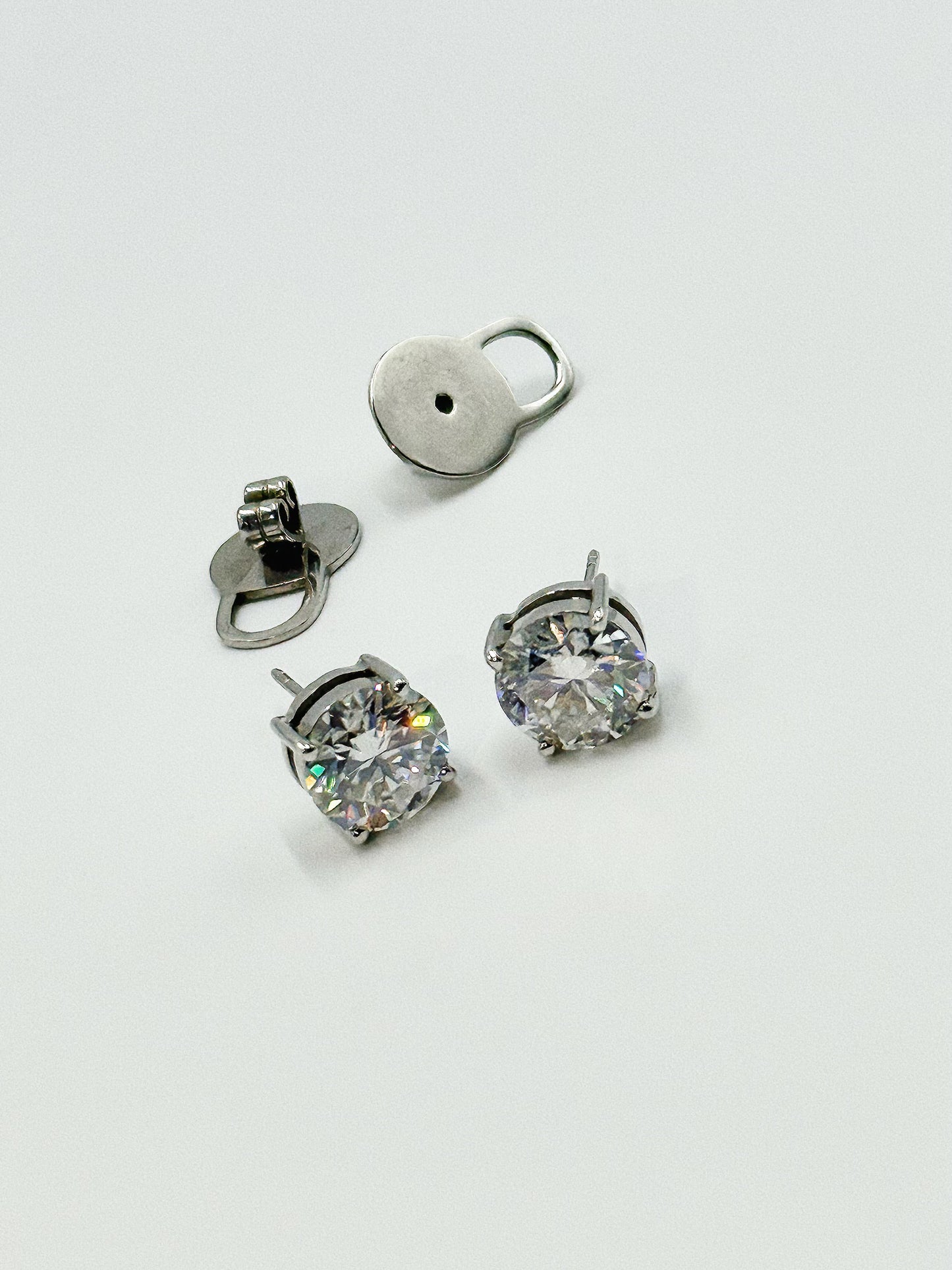 White Gold earrings with Moissanites